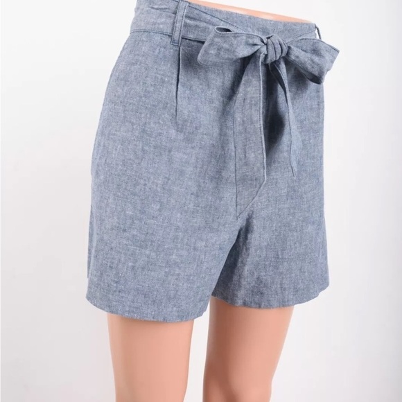 Boden Womens Cora Shorts UK 12 US 8 Blue Chambray Linen 6" inseam - Picture 2 of 4